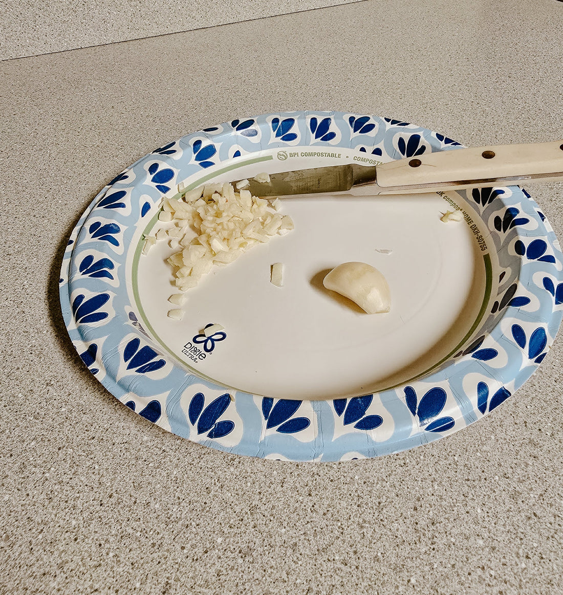 Minced Garlic and the 10 Minute Rule